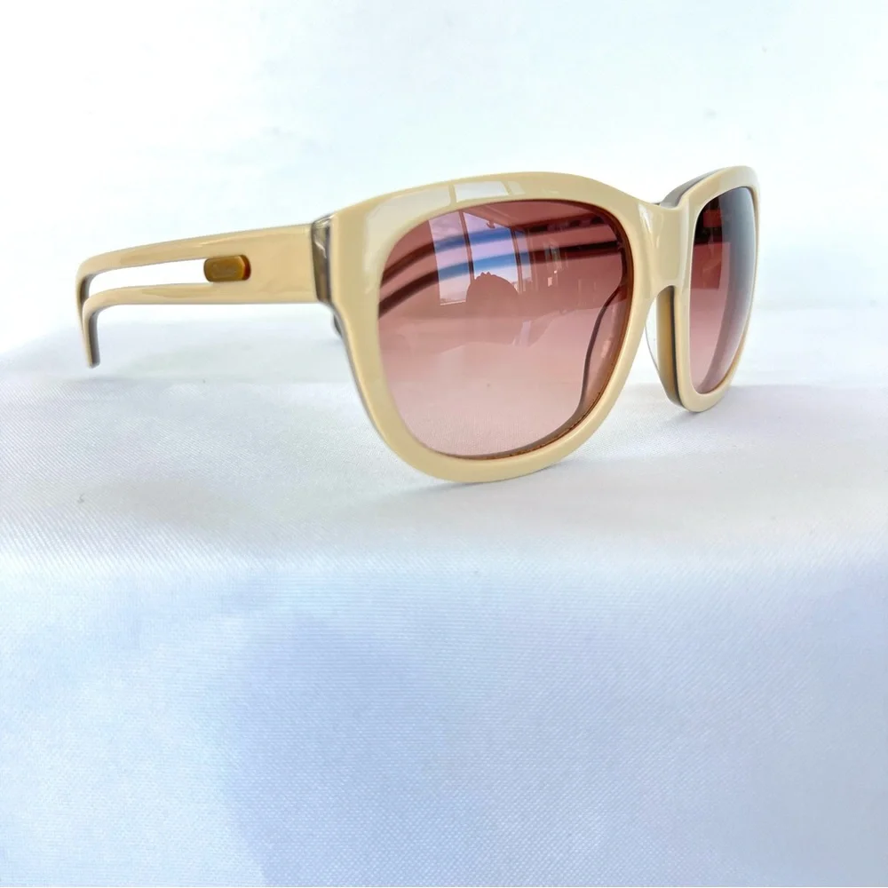 CHLOÈ CL 2124 C03 Brown Gradient Lenses Beige Cutout Gold Logo Frame Sunglasses